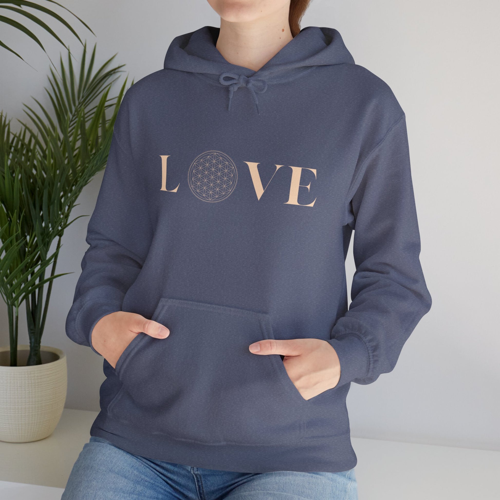 Love! Sacred geometry flower of life. Heavy Blend Hooded Sweatshirt
